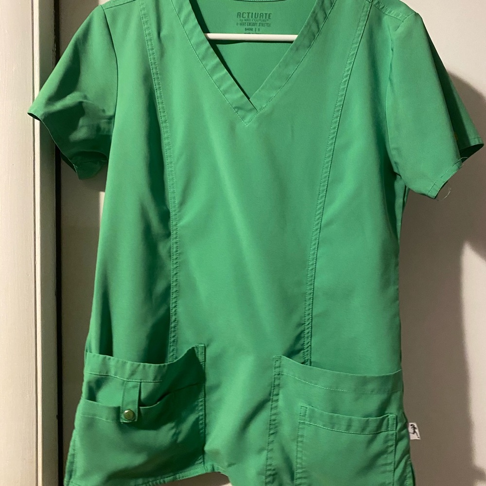 Size small. Med Couture Activate Green scrub set